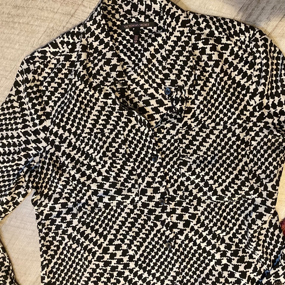 Silk Victoria's Secret Houndstooth Blouse